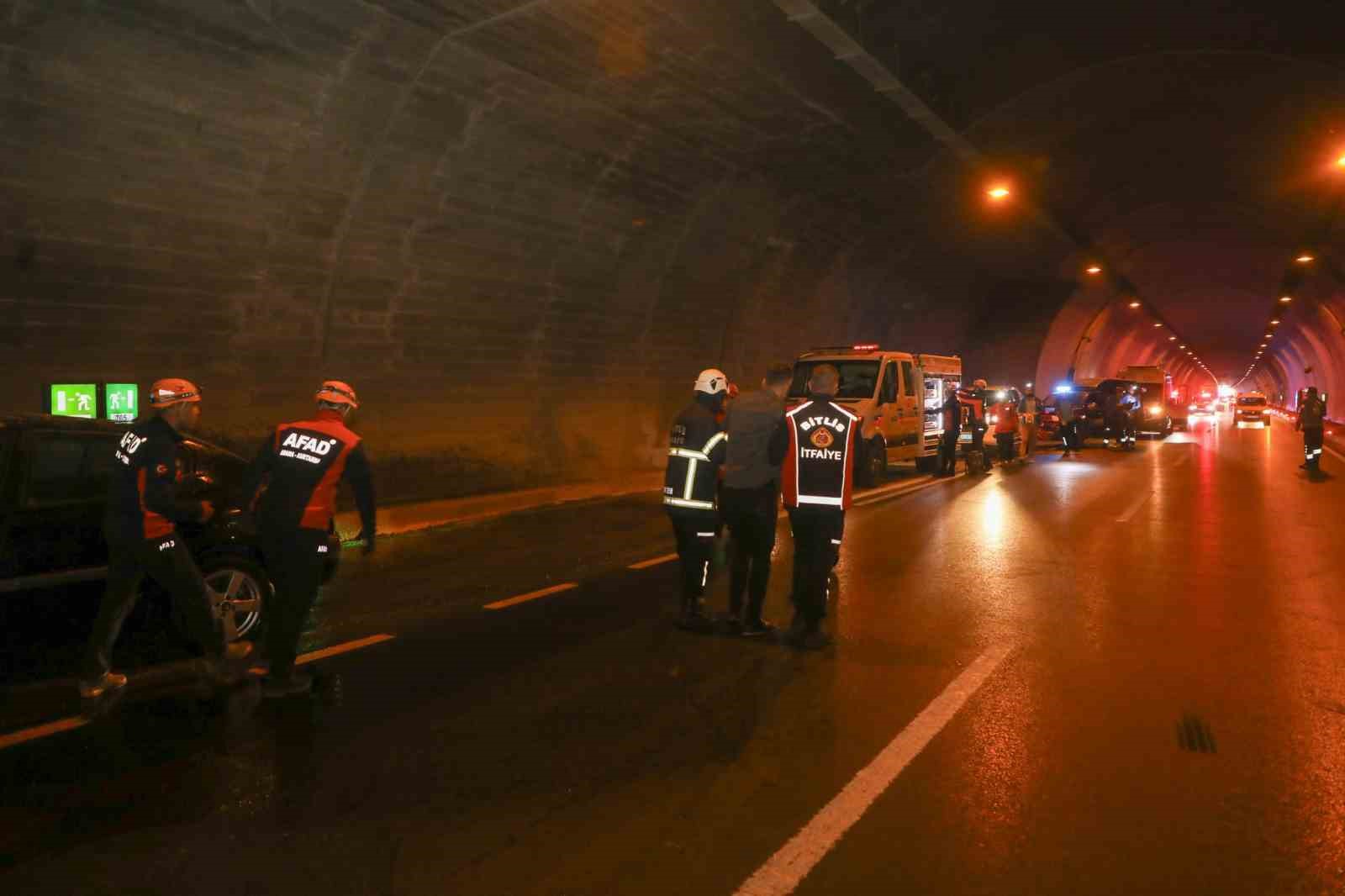 Bitlis'te trafik kazası simülasyonu yapıldı - İhlas Haber Ajansı