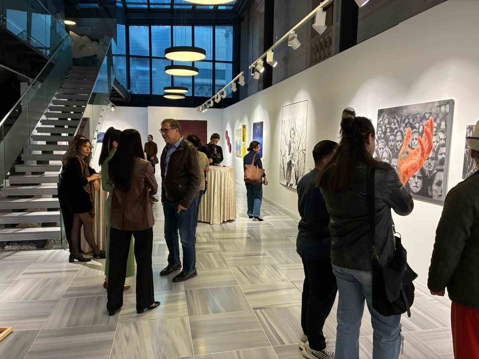 Beyoğlu Belediyesi’nde "Beyhude Bir Tutku" sergisi