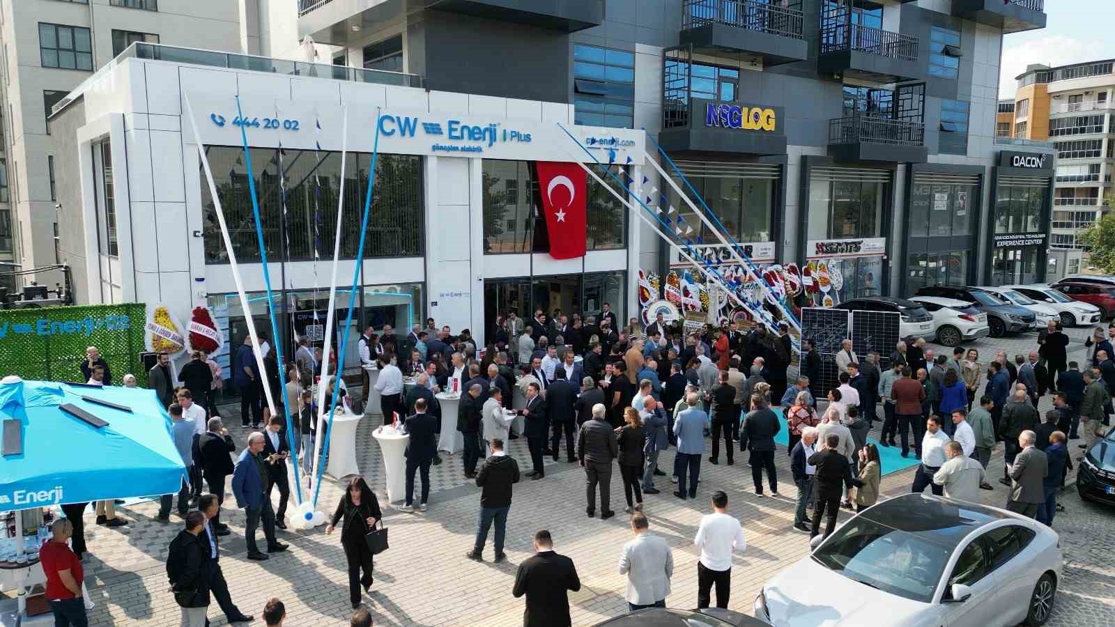 CW Enerji&rsquo;nin yeni Plus Bayisi, Bursa&rsquo;da t&ouml;renle a&ccedil;ıldı
