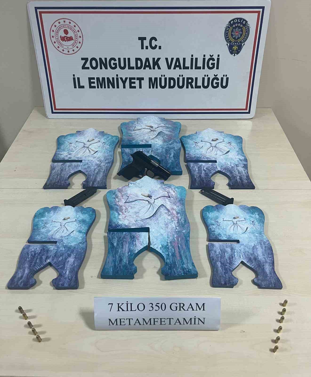 Zonguldak’ta rahleye gizlenmiş 7 kilo 350 gram metamfetamin ele geçirildi
