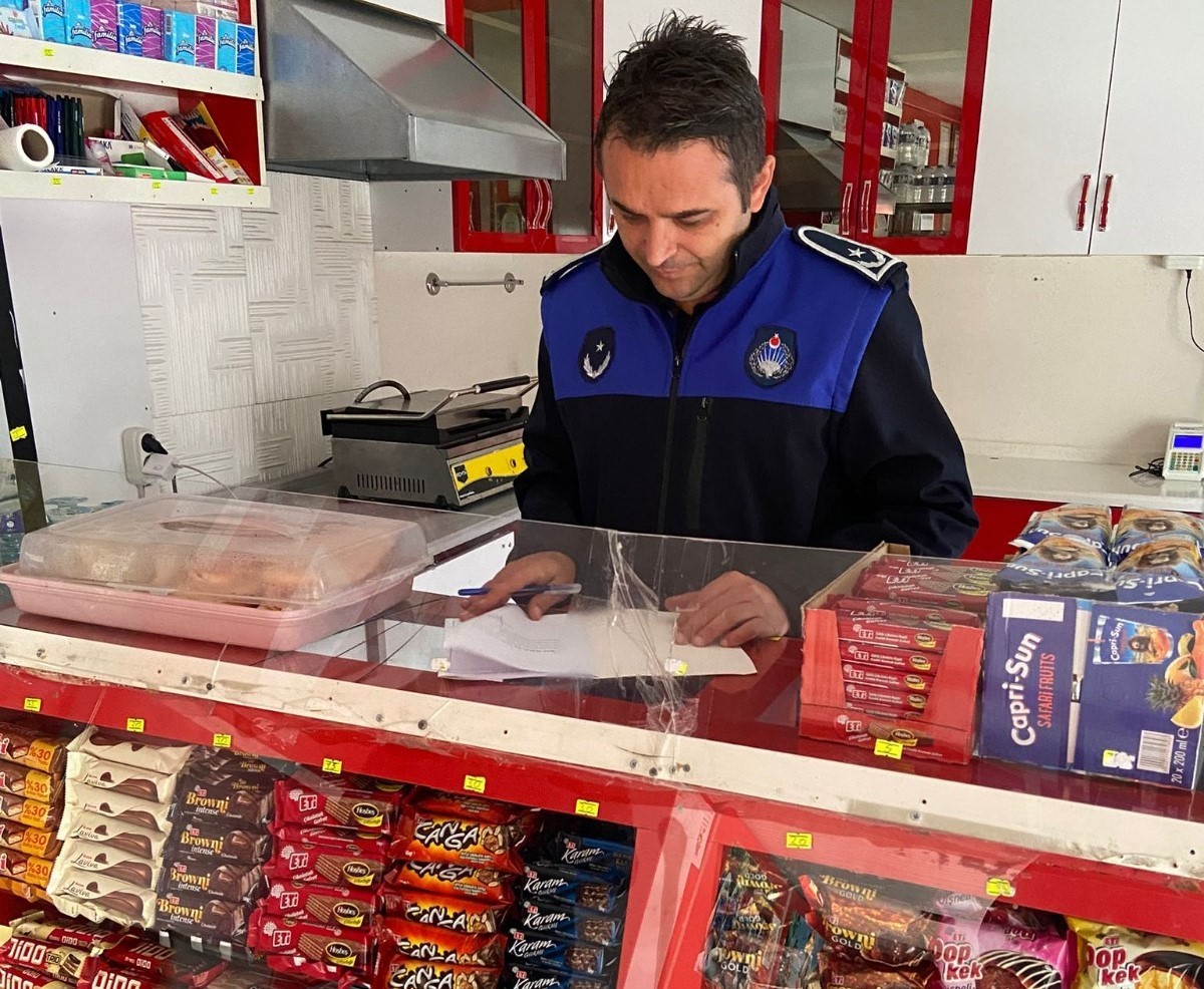 Zabıta ekiplerinden okul kantinlerine sıkı denetim