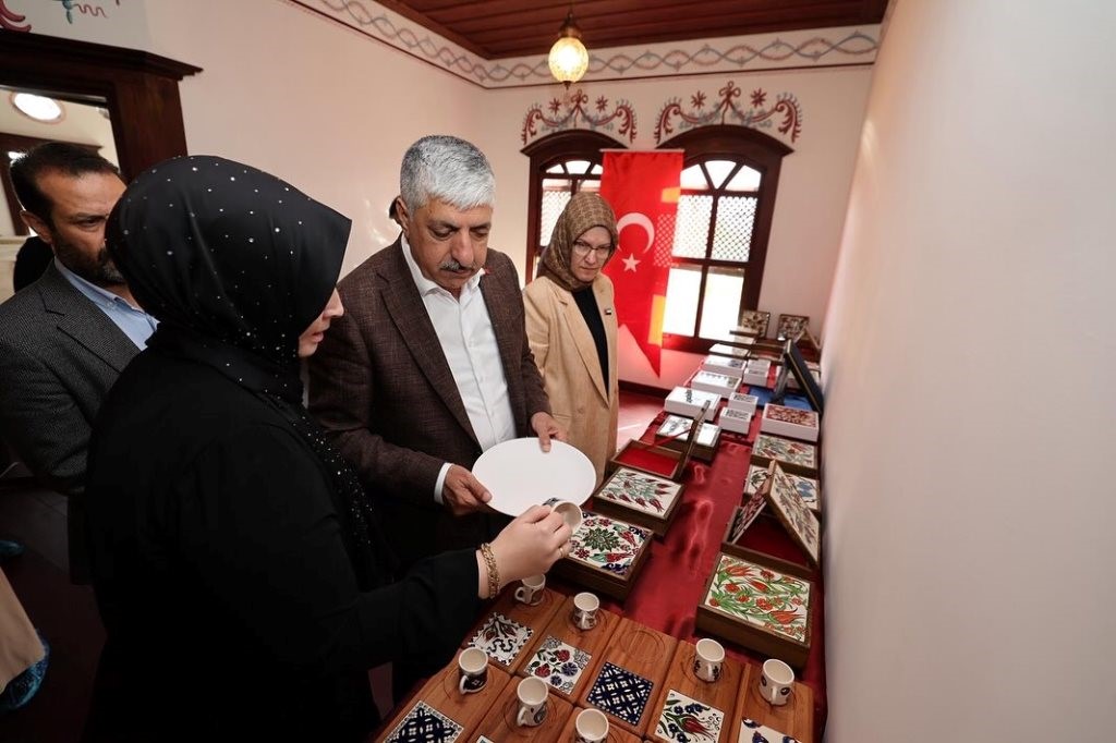 Kadınların el emeği eserlerine tam not
