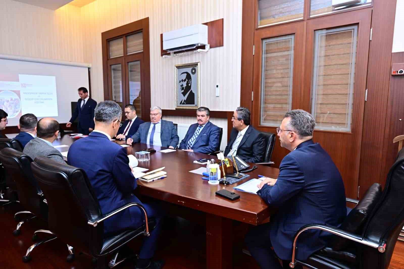 Mevsimlik tarım işçilerinin sorunları değerlendirildi