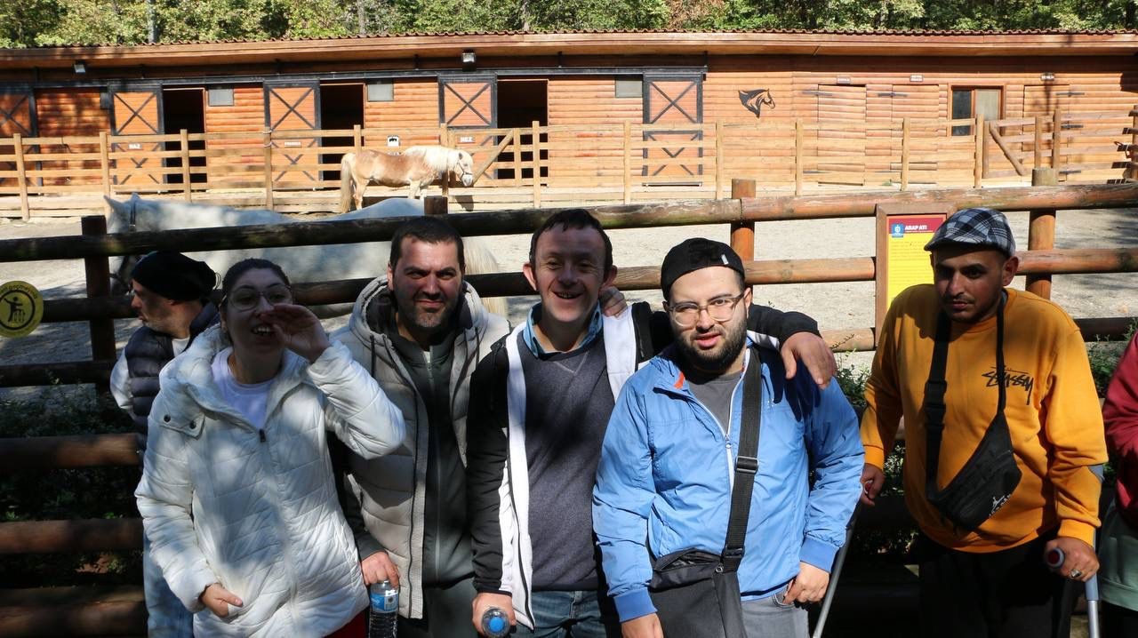 Engelli bireyler doğayla iç içe bir gün geçirdi
