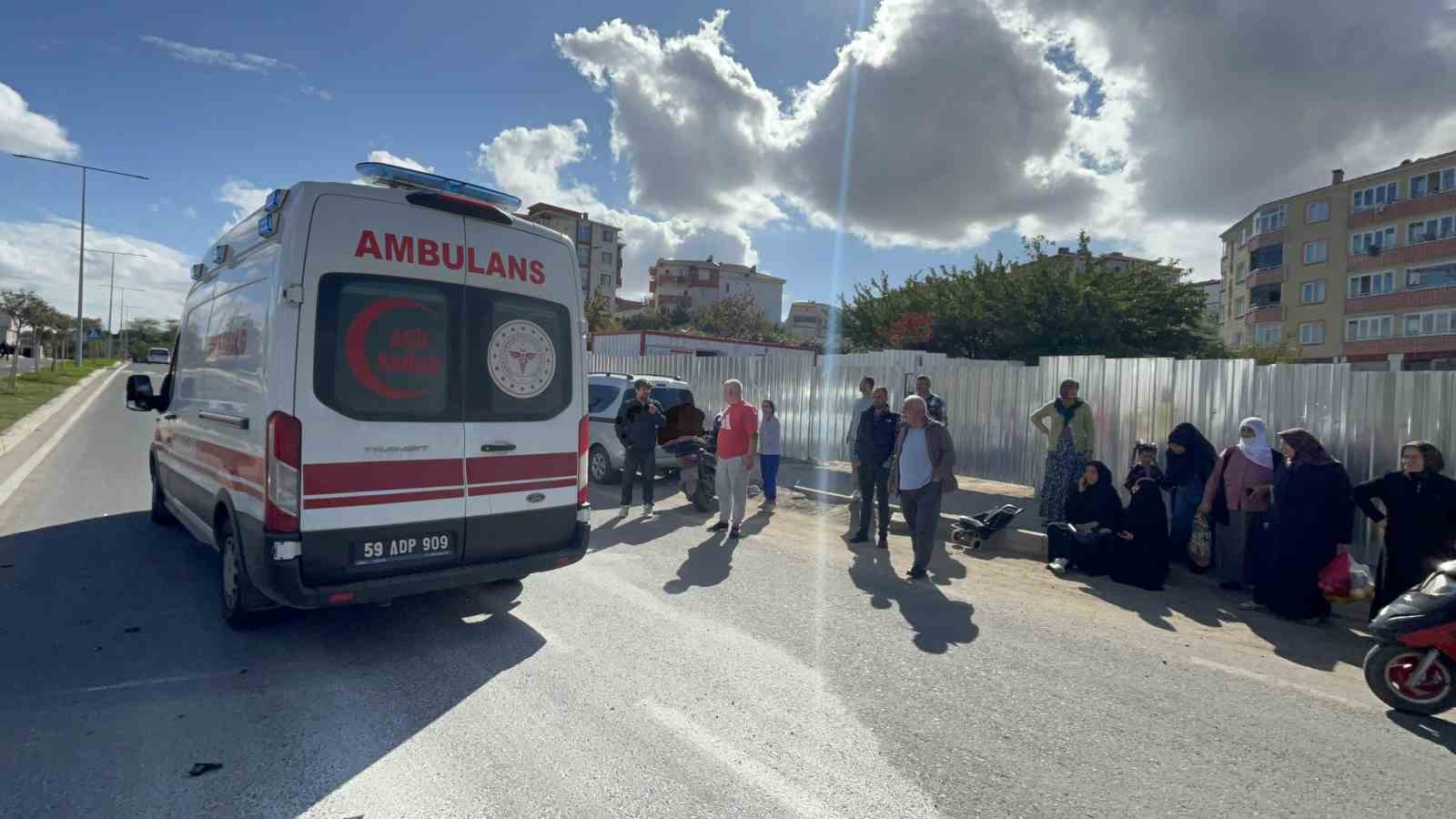 4 kişinin yaralandığı kaza mahalleliyi isyan ettirdi
