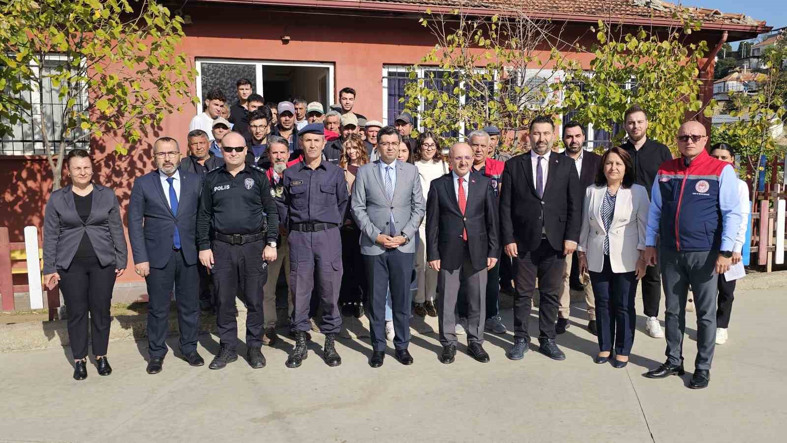 Yenipazar’da "bitkisel üretimde kalite ve gıda güvenliği" toplantısı yapıldı
