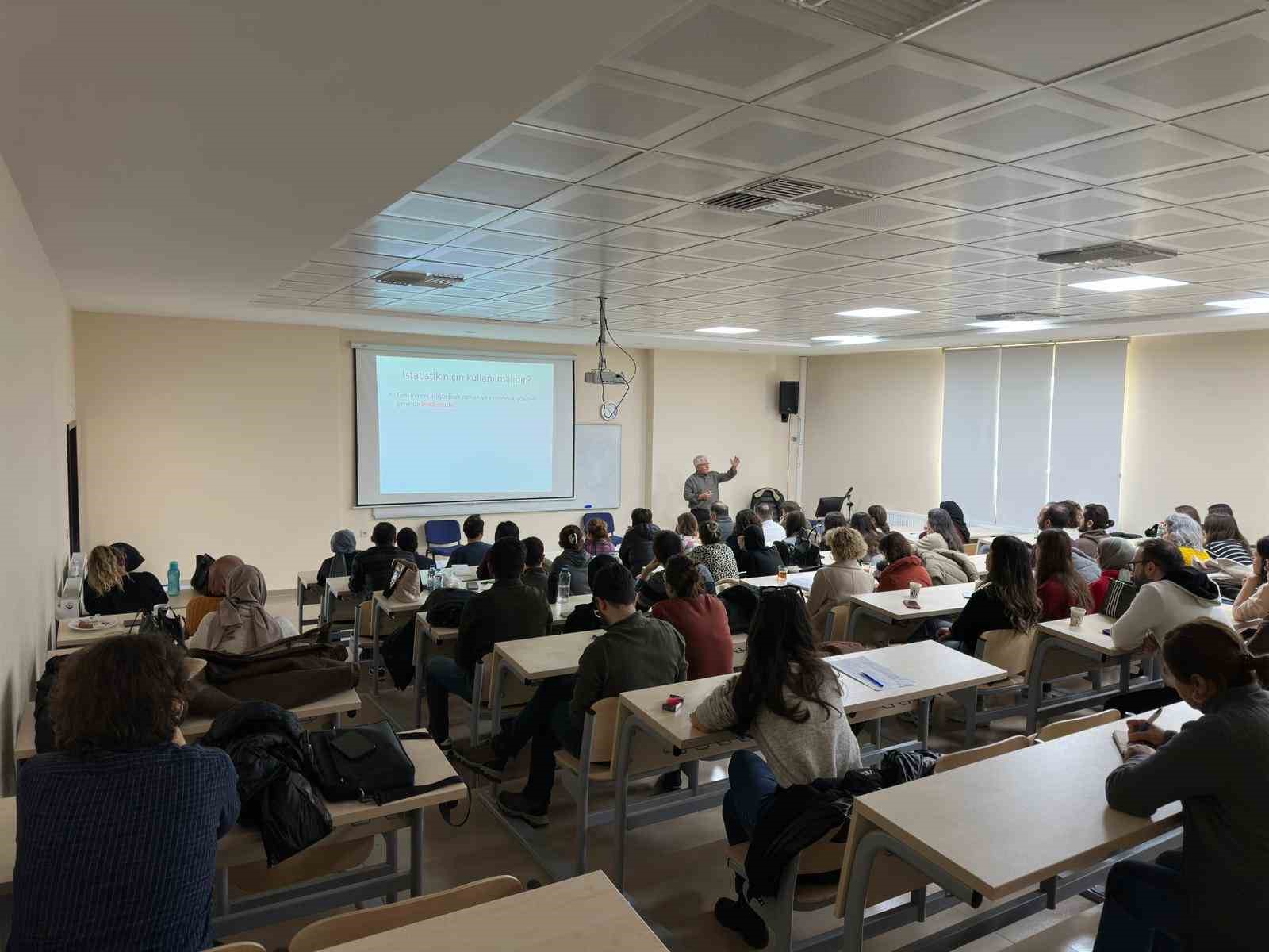 Uşak Üniversitesi Tıp Fakültesi Hastanesi’nde tıpta uzmanlık eğitimi veren anabilim dalı sayısı arttı