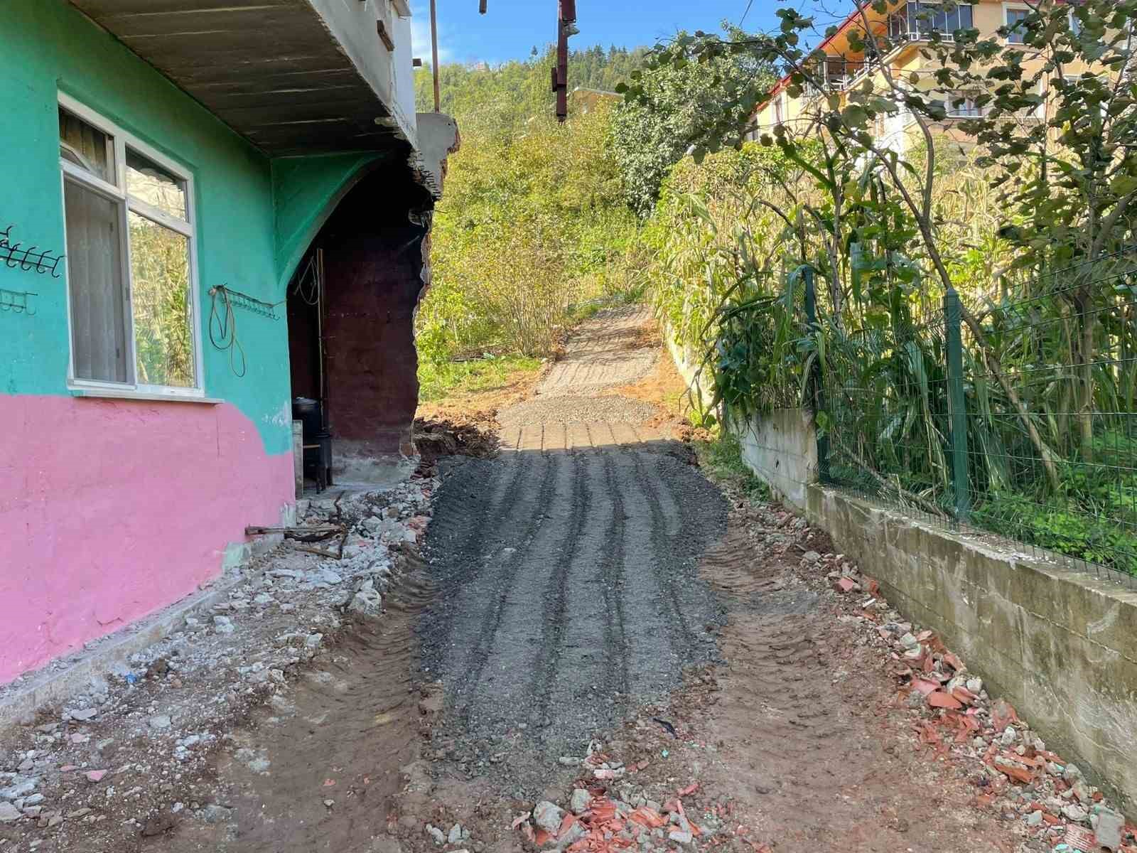 Trabzon’da engelli şahsın yol çilesine Büyükşehirden çözüm