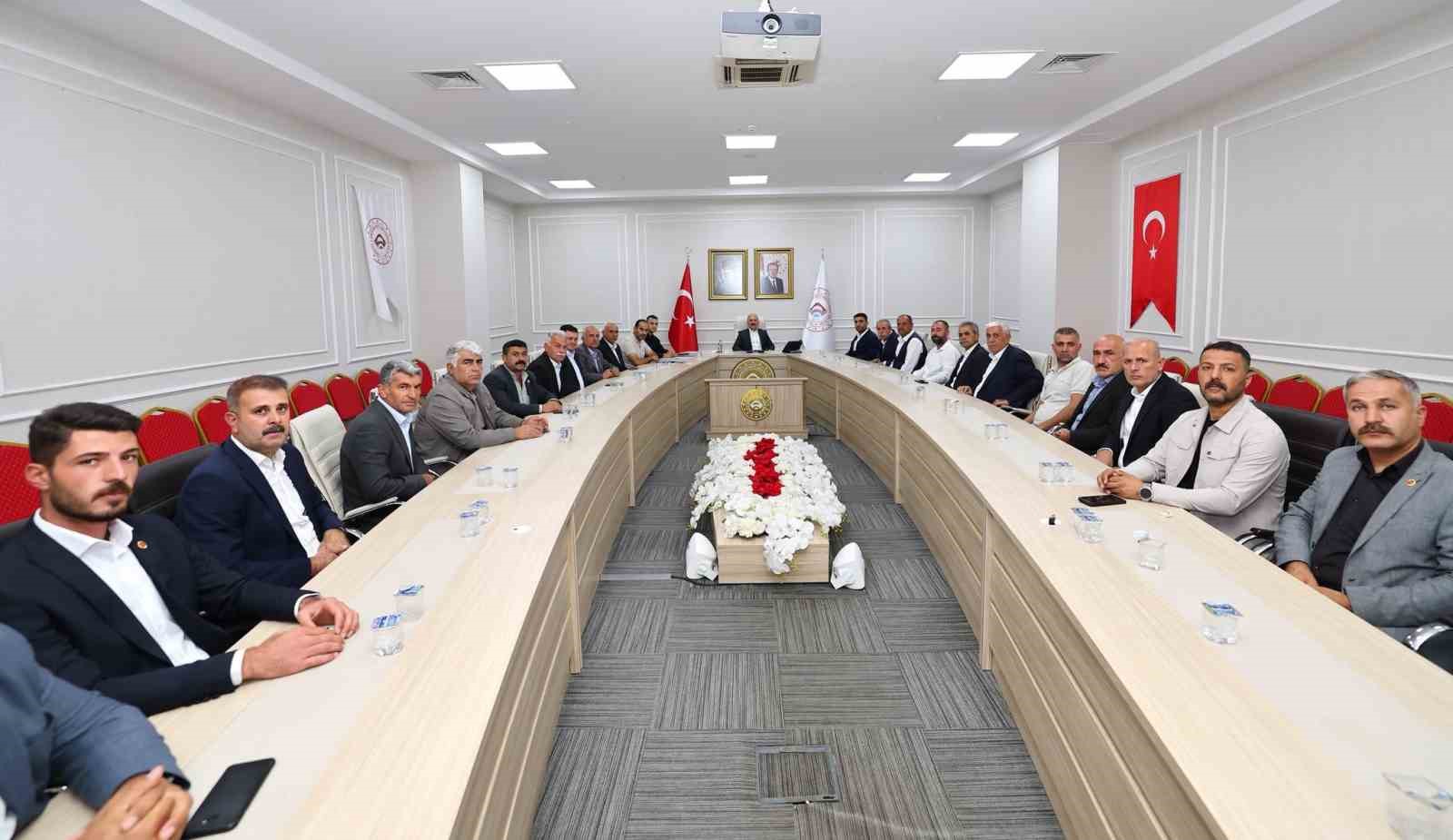 Vali Varol, Kömür Beldesi’nin taleplerini masaya yatırdı