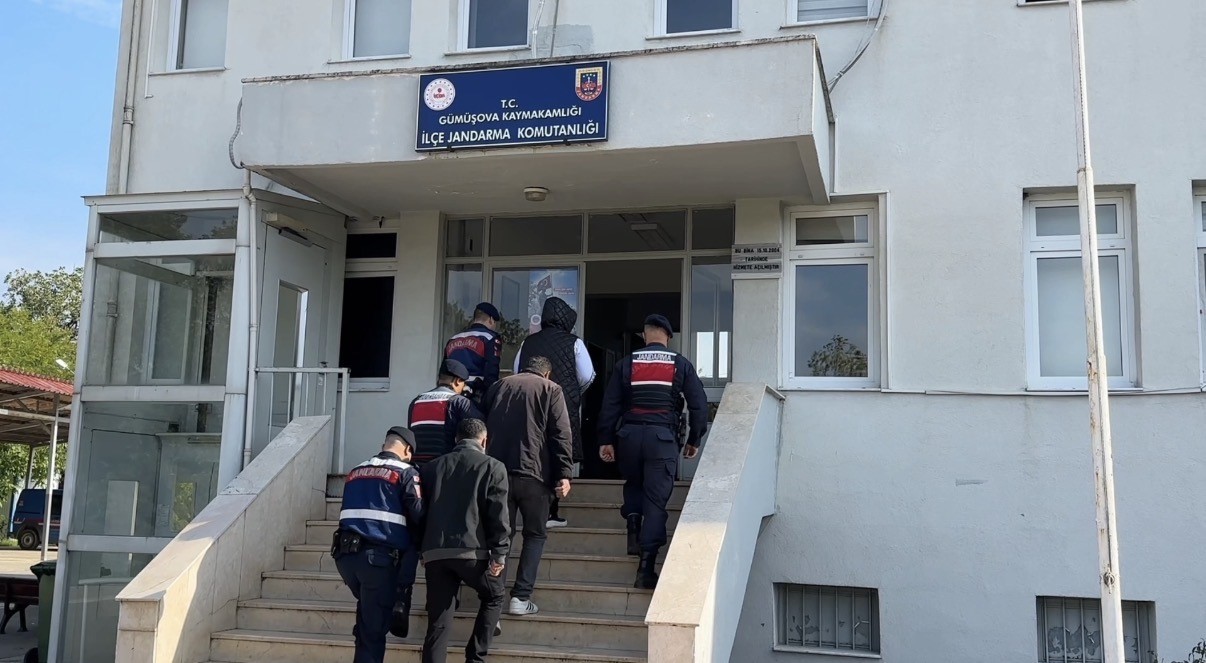 Düzce’de havaya ateş açan 5 şahıs yakalandı
