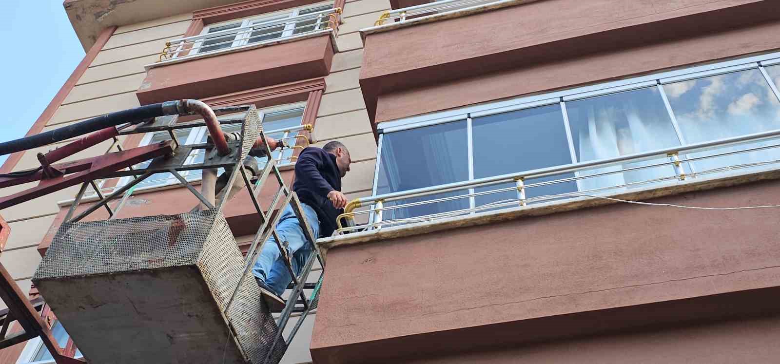 Yaşlı kadın evinde ölü bulundu
