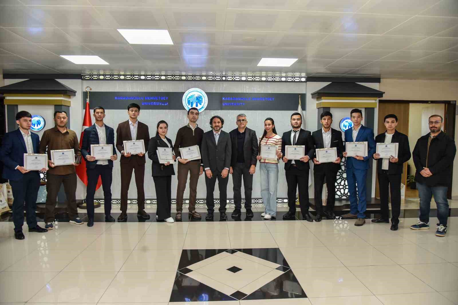 Özbekistan’dan gelen 14 öğrenci KMÜ’de tıp eğitimi aldı