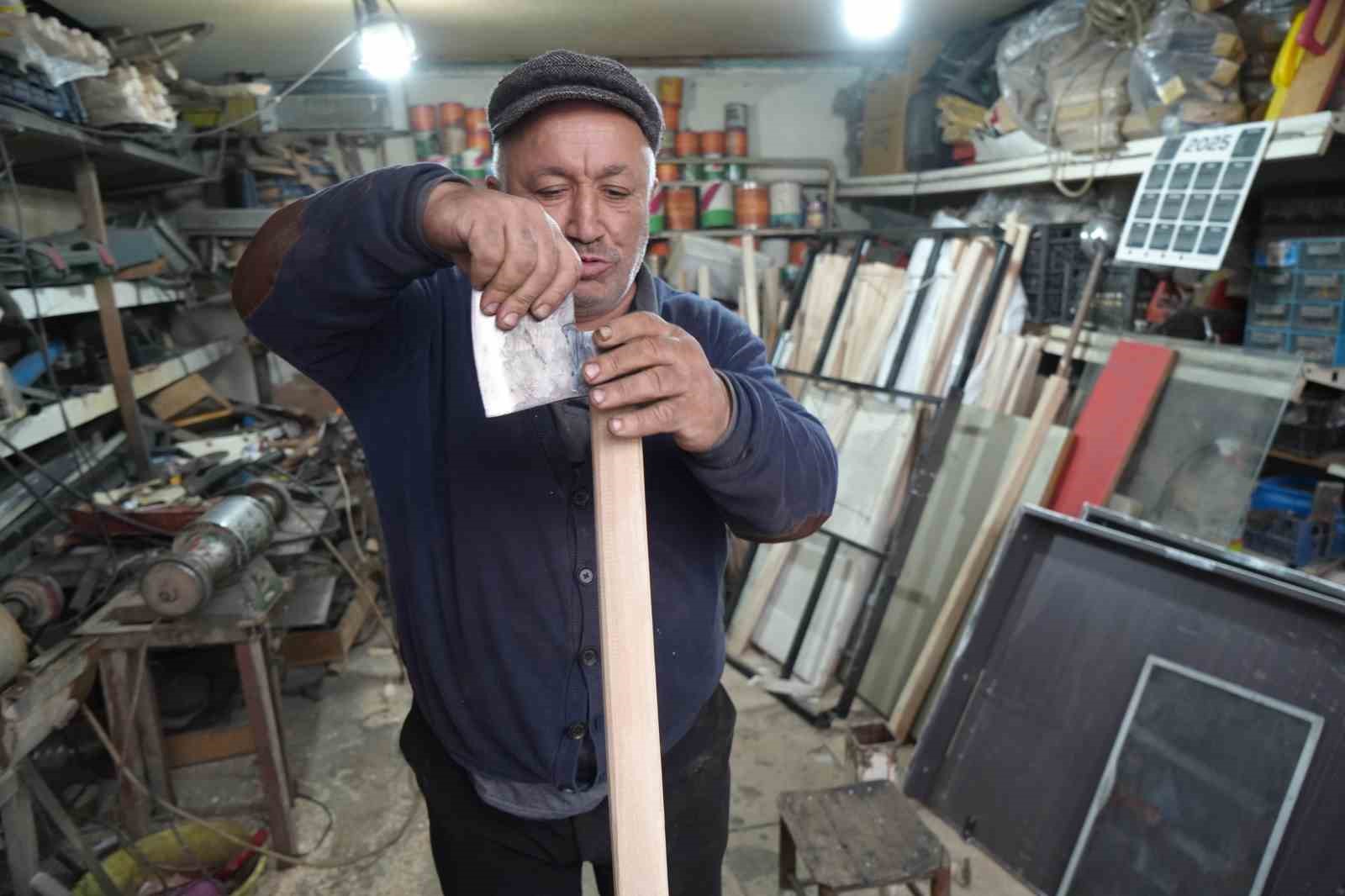 Eskiden her yıl ev ve arsa aldıran meslekte şu anda &ccedil;ırak yetişmiyor
