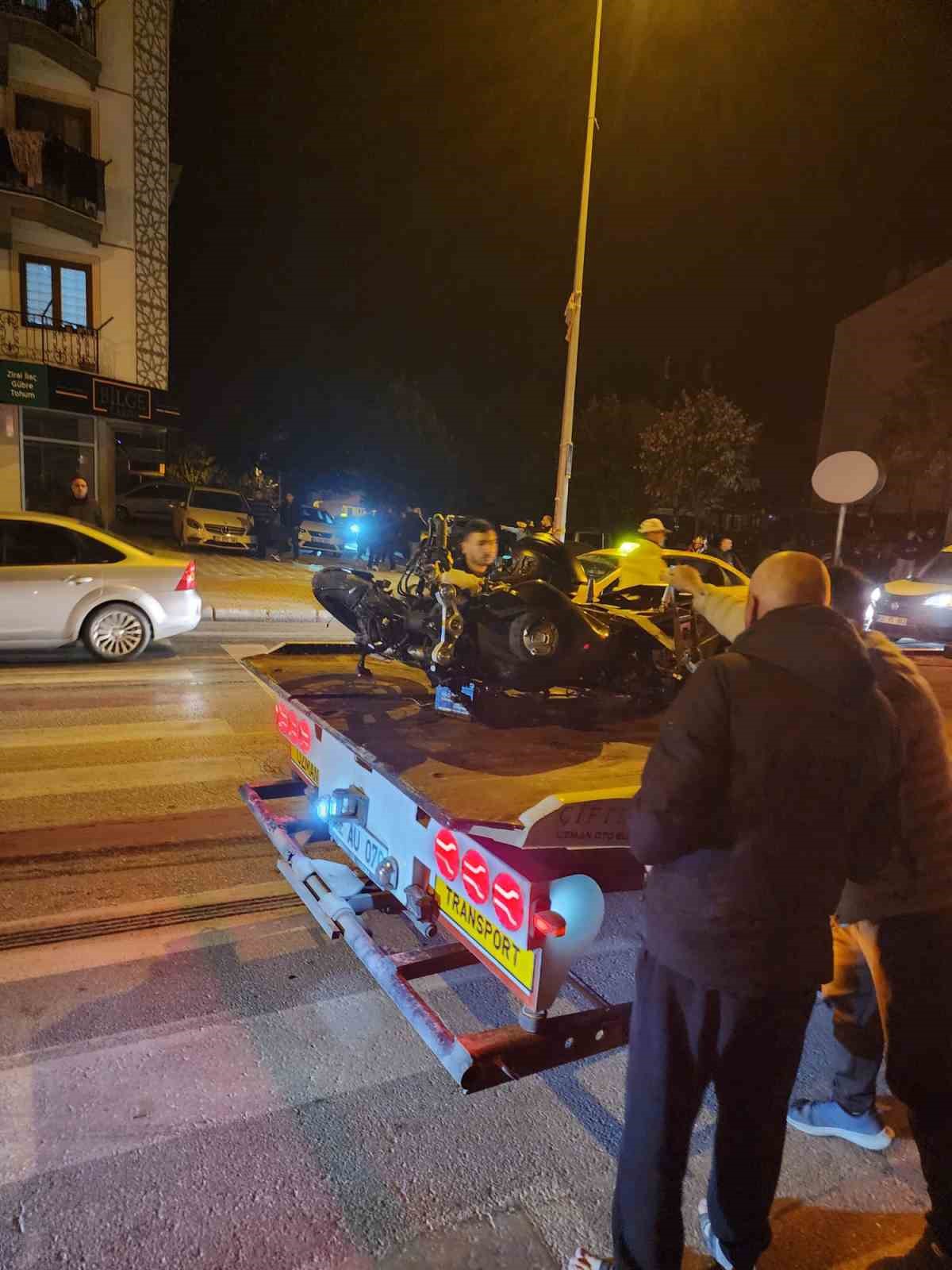 Isparta’da otomobil ile motosiklet çarpıştı: 1 ölü, 1 ağır yaralı
