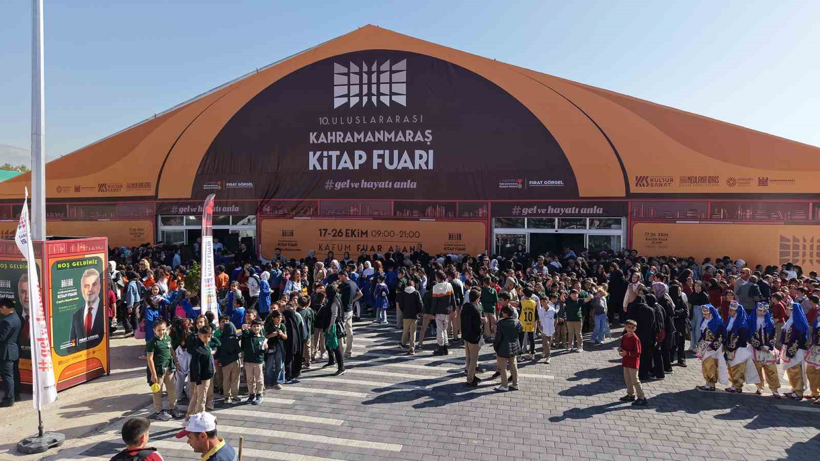 Anadolu’nun en büyük kitap fuarı kapılarını açtı