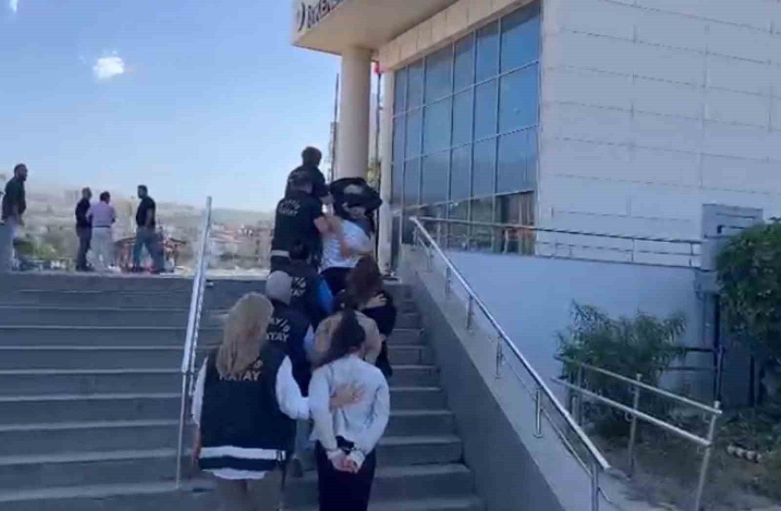 Hatay&rsquo;da aranan 5 şahıs yakalandı
