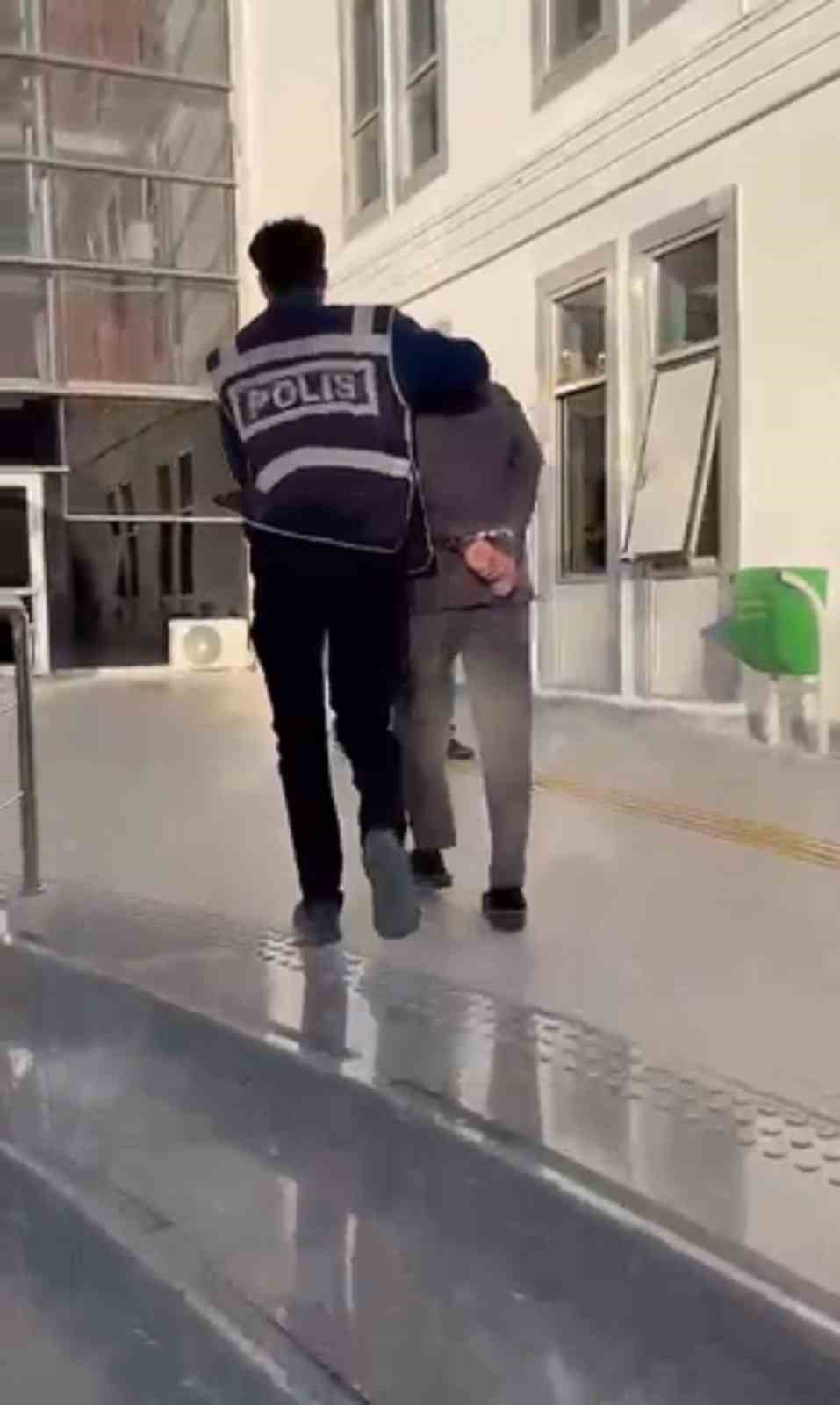 Hatay&rsquo;da 12 aparta fuhuş denetimi yapıldı
