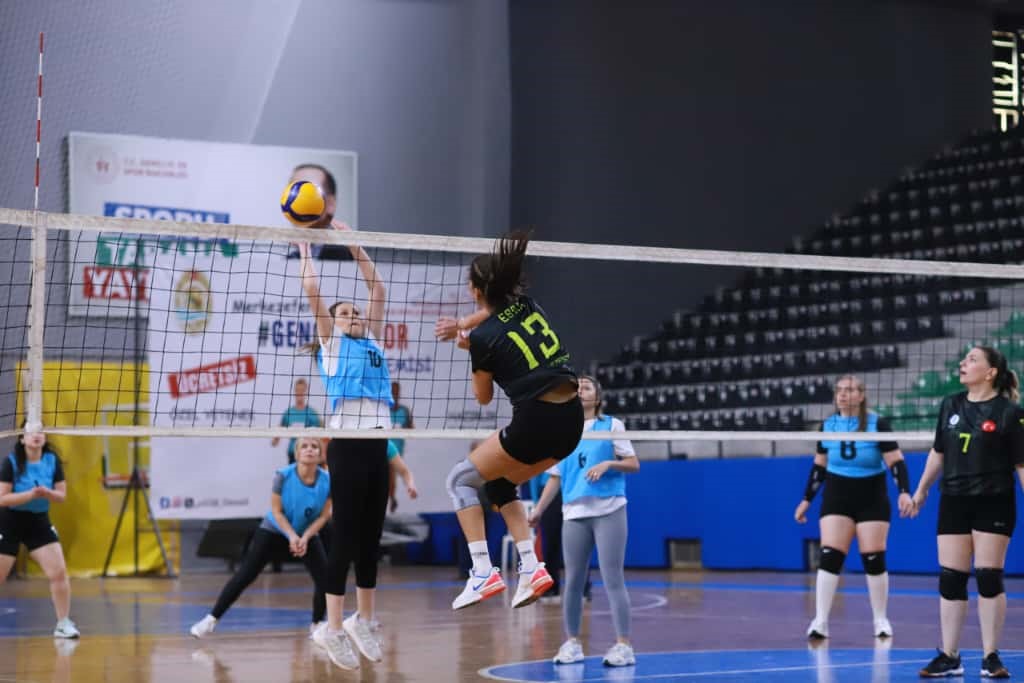 Kamu spor oyunlarında şampiyonlar belli oluyor
