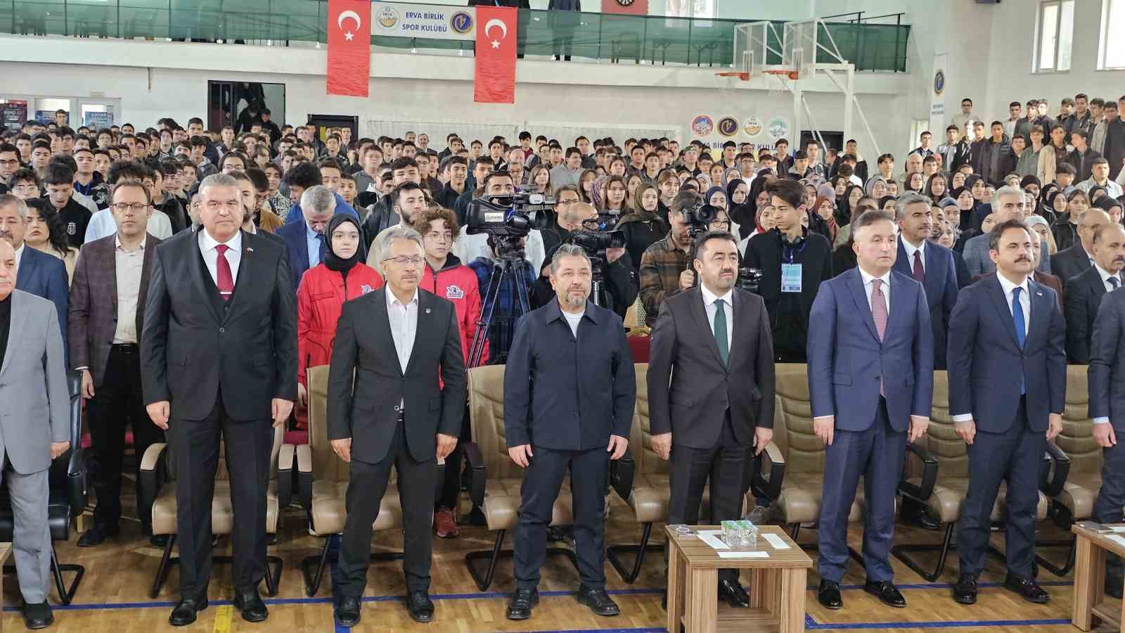 İmam Hatip Okullarının yeniden a&ccedil;ılışının 74. yıld&ouml;n&uuml;m&uuml; kutlandı
