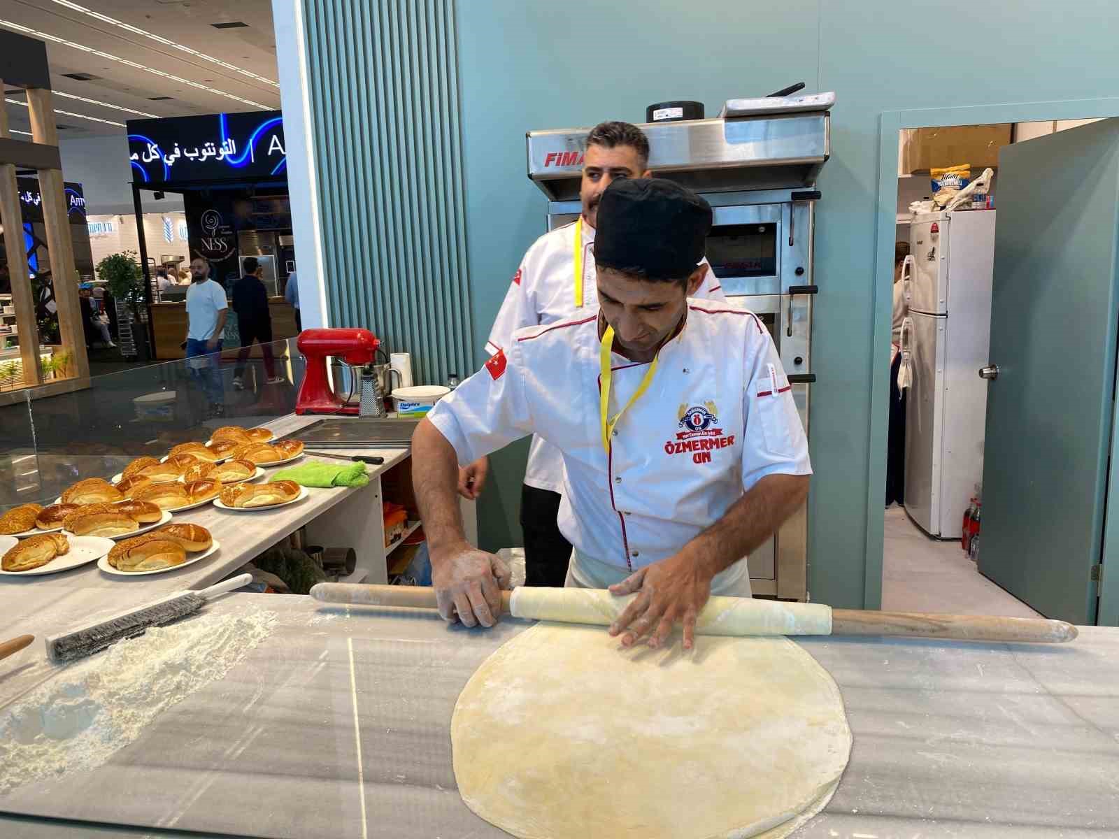 En tatlı fuar Ankaralıları ağırlamaya devam ediyor

