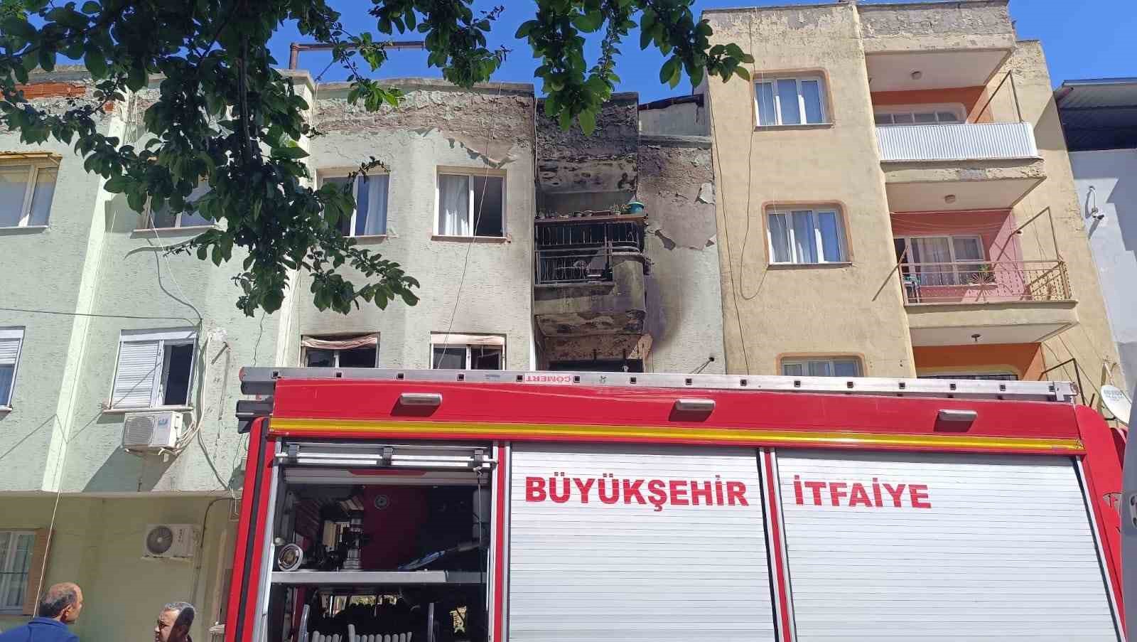 Turgutlu’da 1 buçuk yıl önceki yangında ağır yaralanan genç kız hayatını kaybetti