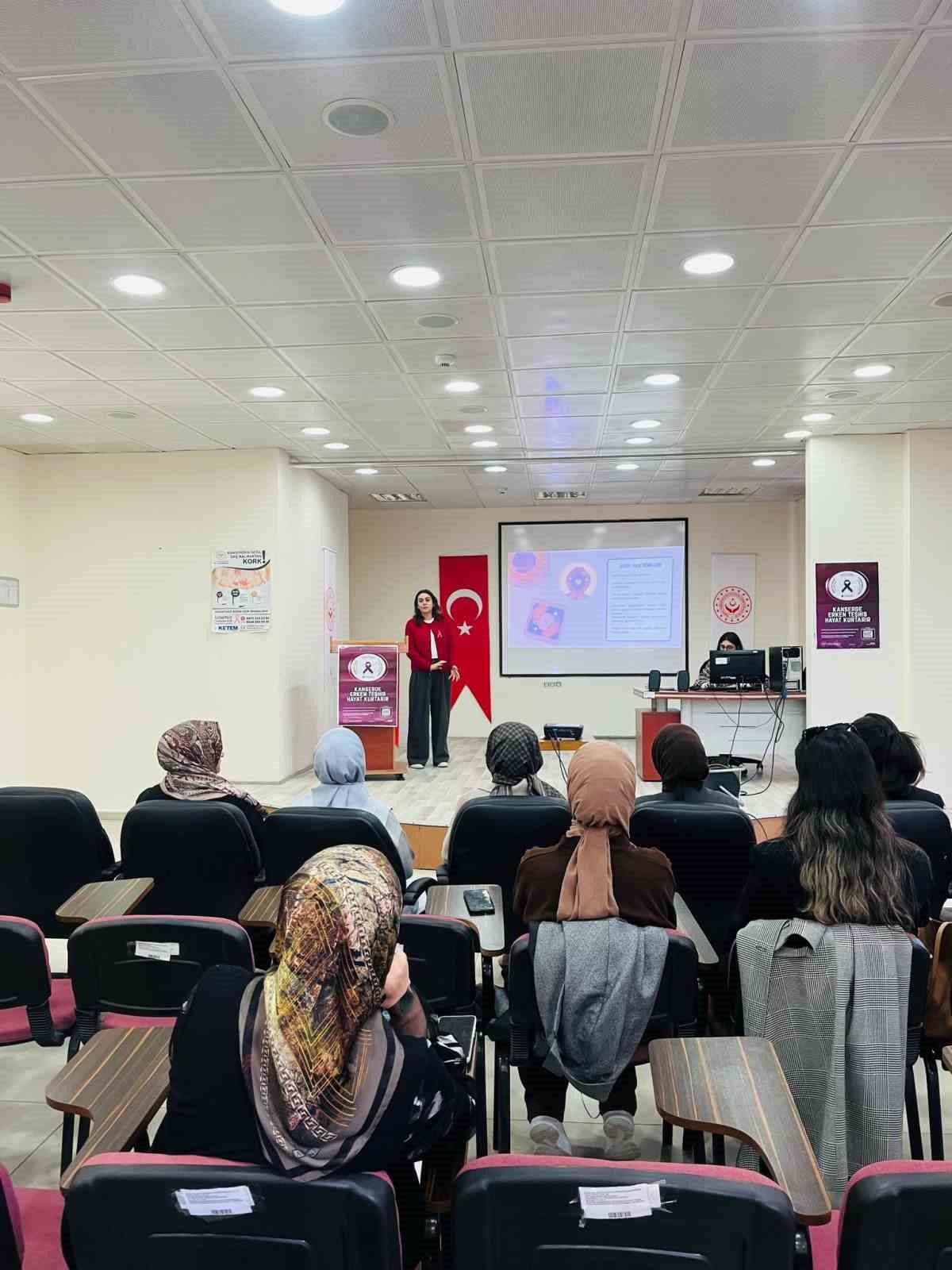 Patnos&rsquo;ta meme kanseri farkındalık etkinliği d&uuml;zenlendi
