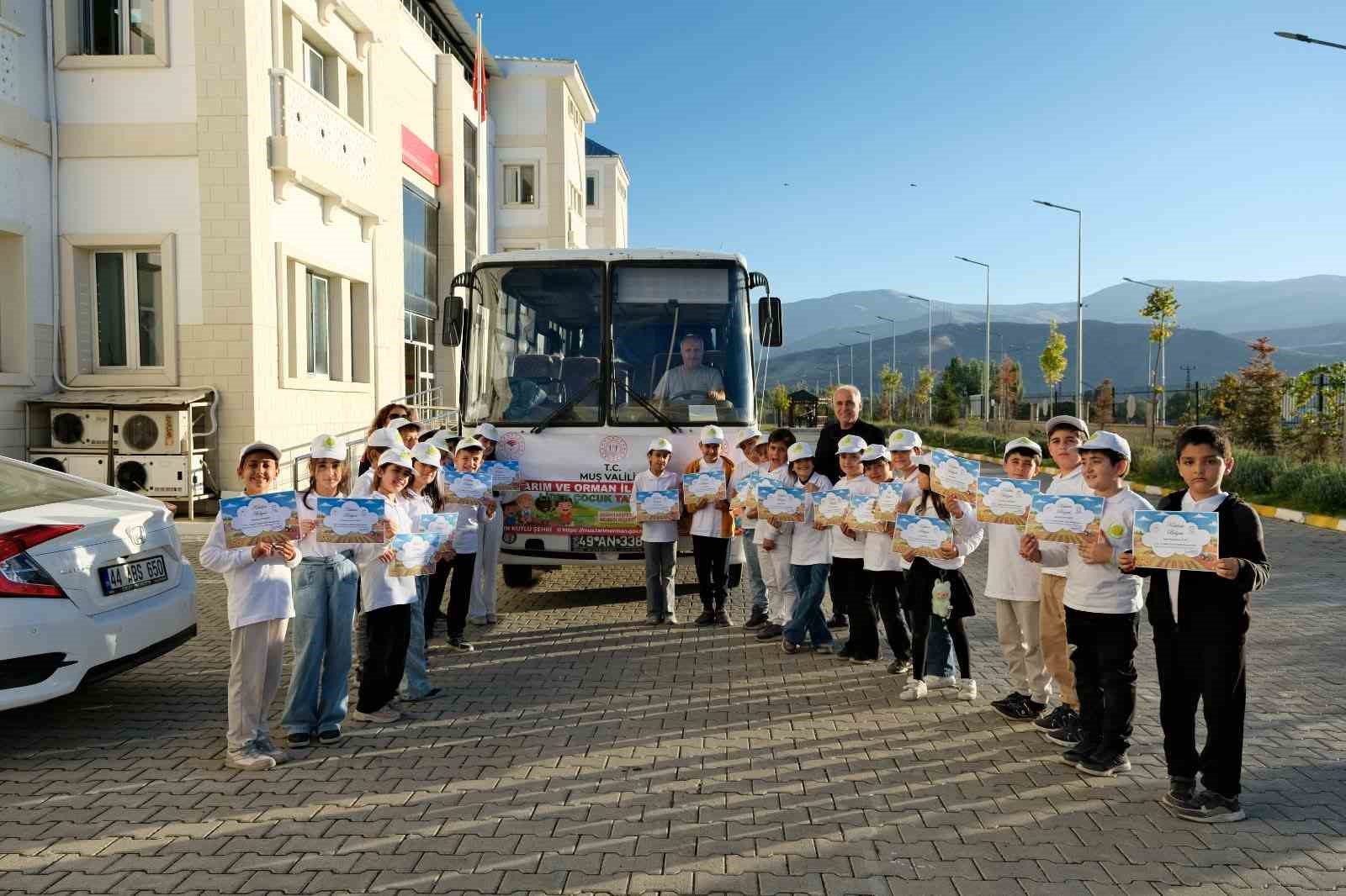 Muş’ta "kooperatifçilik" temalı tarım kampı düzenlendi