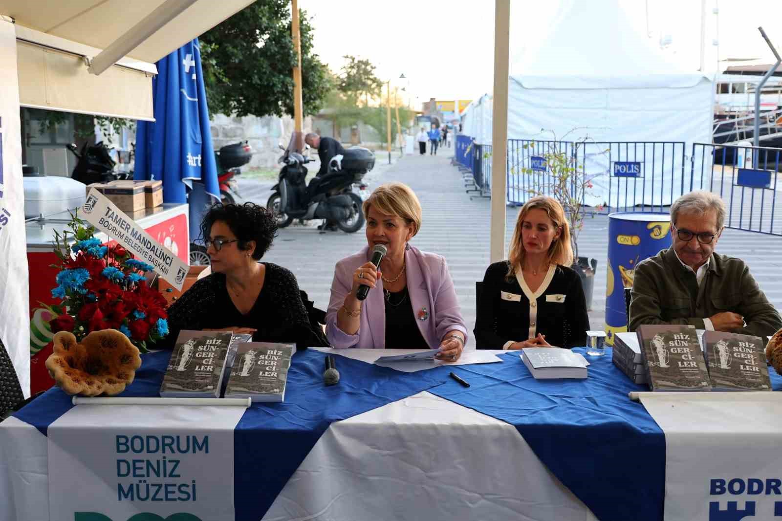 Bodrum&rsquo;un mavi belleği kitaplarla yaşatılıyor
