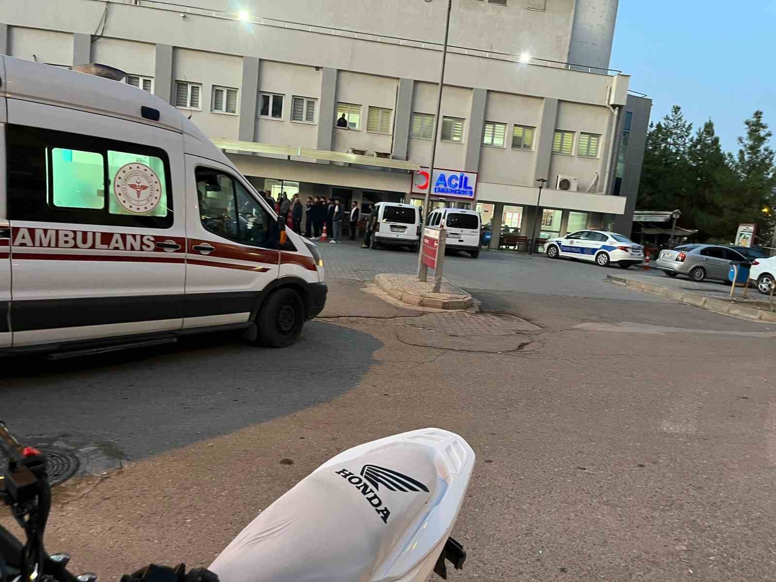 Siirt’te amca çocukları arasında kavga: 2 yaralı