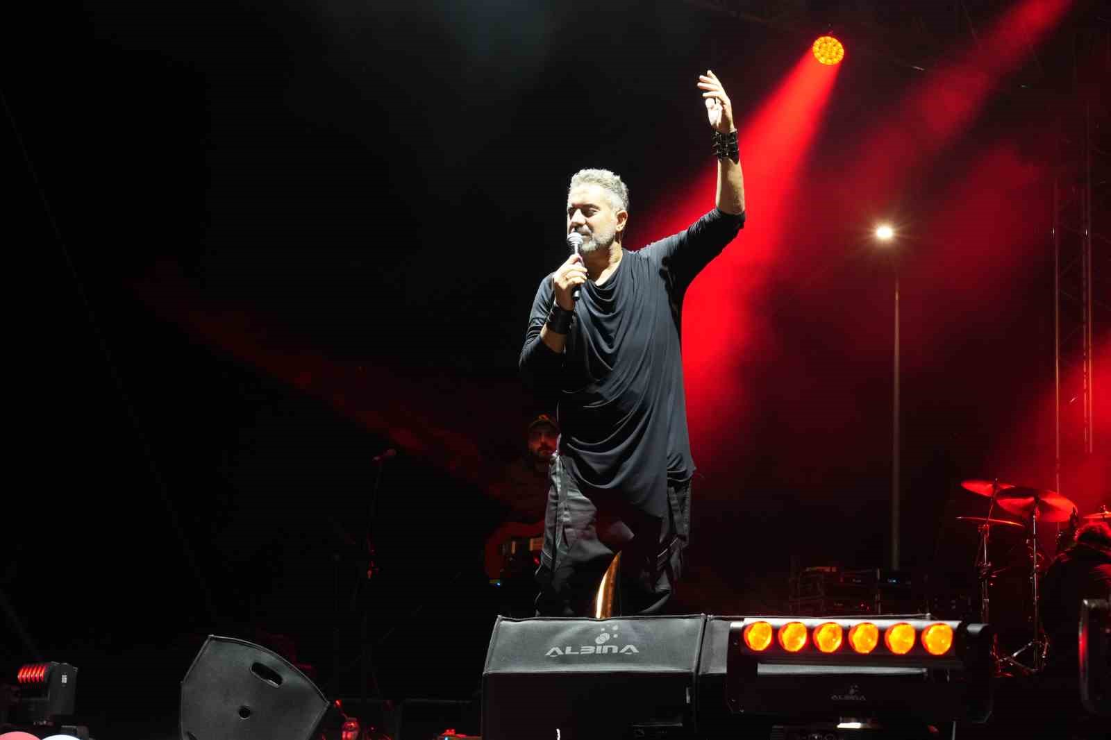 Turgay Başyayla, Niğde Gastronomi Festivali&rsquo;nde sahle aldı
