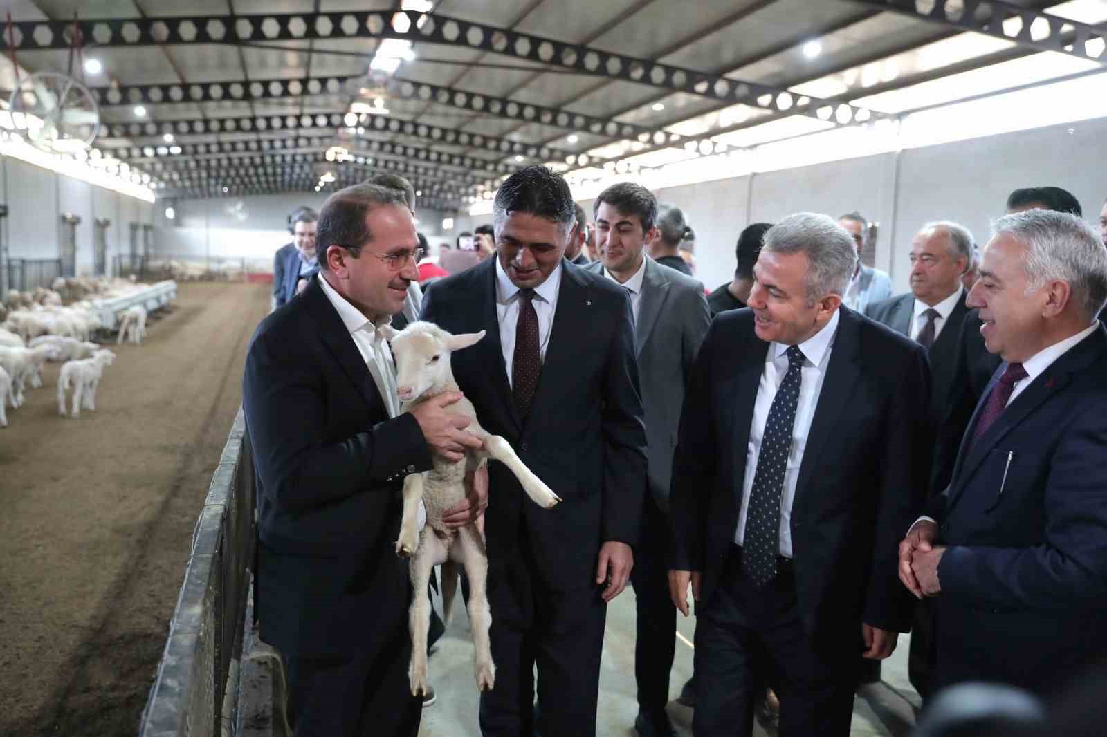 Aliağa, kırsal kalkınmada örnek olmaya devam ediyor