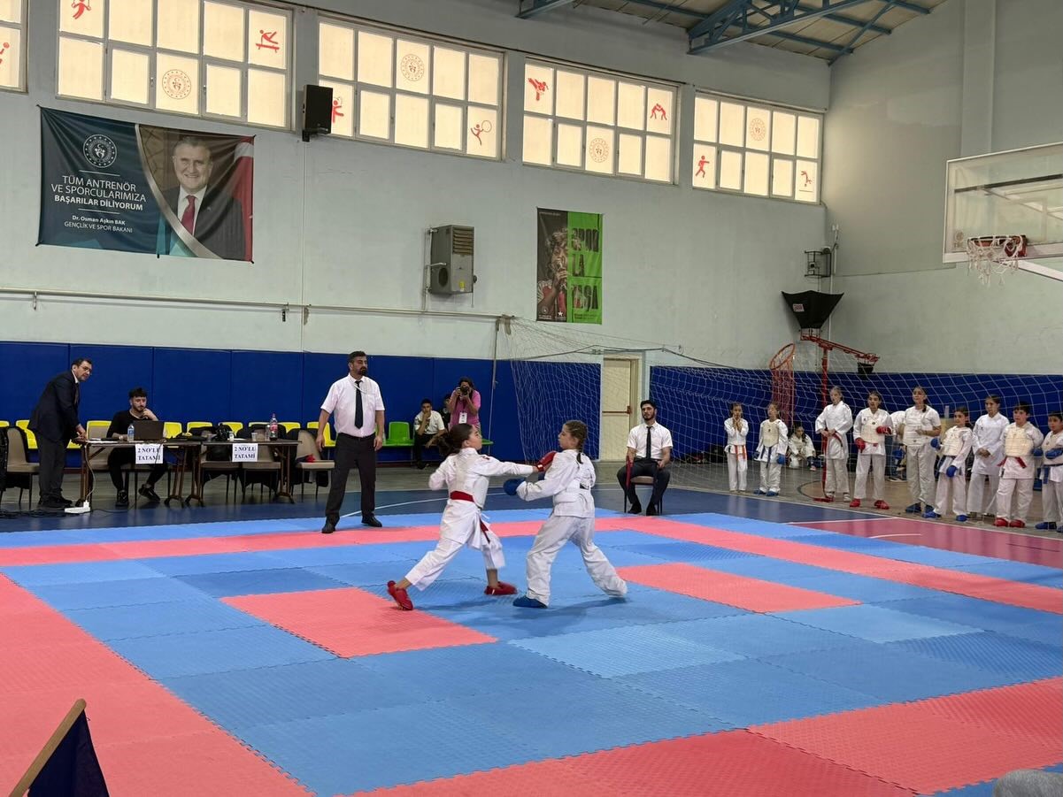 Genç sporcular hünerlerini sergiledi
