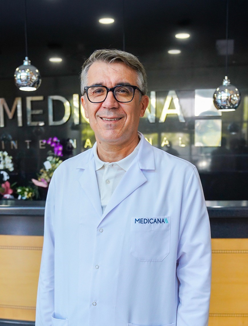 Op. Dr. Deniz: "Menopozda hormonlar yeniden düzenlenirken sistem geçici olarak yapılandırılır"