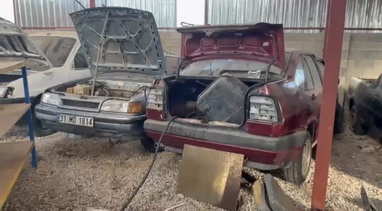 Depremzede araçlar üzerinden vurgun: 1 tutuklama