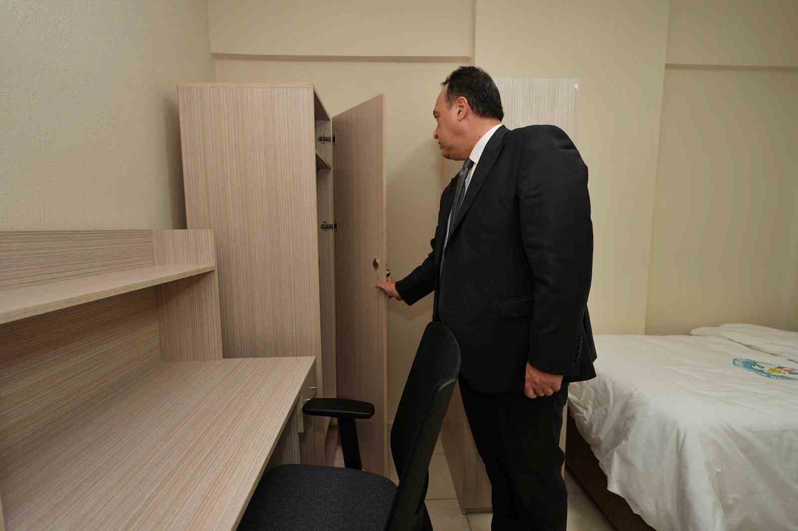 Manisa Büyükşehir’den üniversiteli kızlara yurt desteği