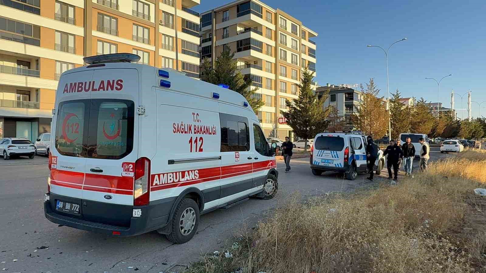 Aksaray&rsquo;da otomobil ile tır &ccedil;arpıştı: 1 yaralı

