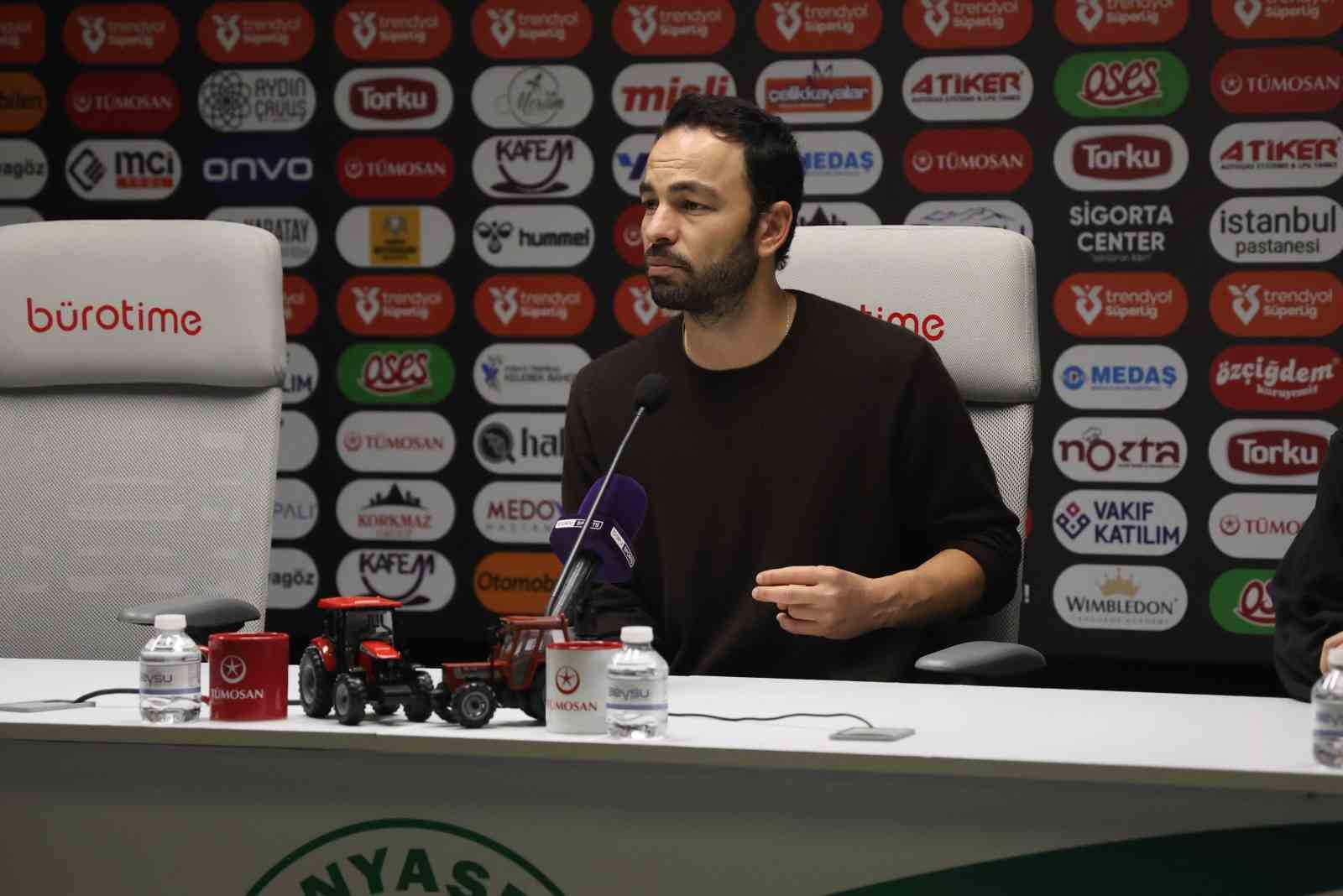 Selçuk İnan: "Böylesine zor bir deplasmanda 3 gol ile kazanmak beni çok mutlu etti"