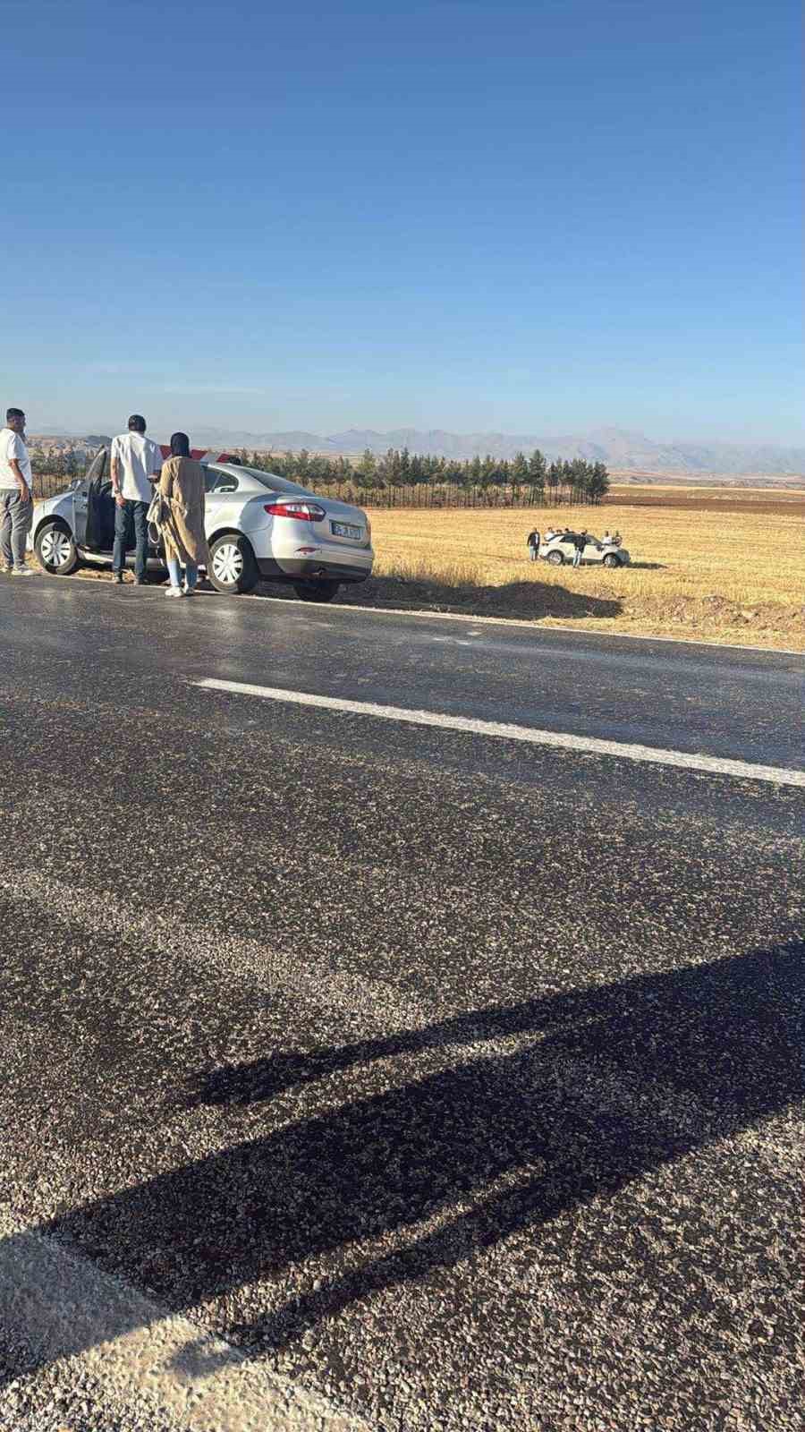 Siirt’te otomobil takla attı: Anne ve çocuğu yaralandı