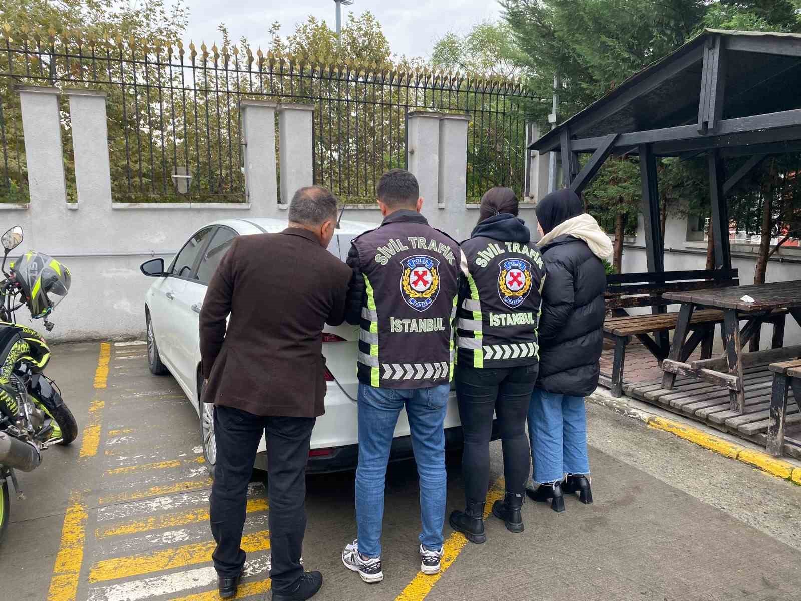 İki sürücünün yol verme kavgası karakolda bitti