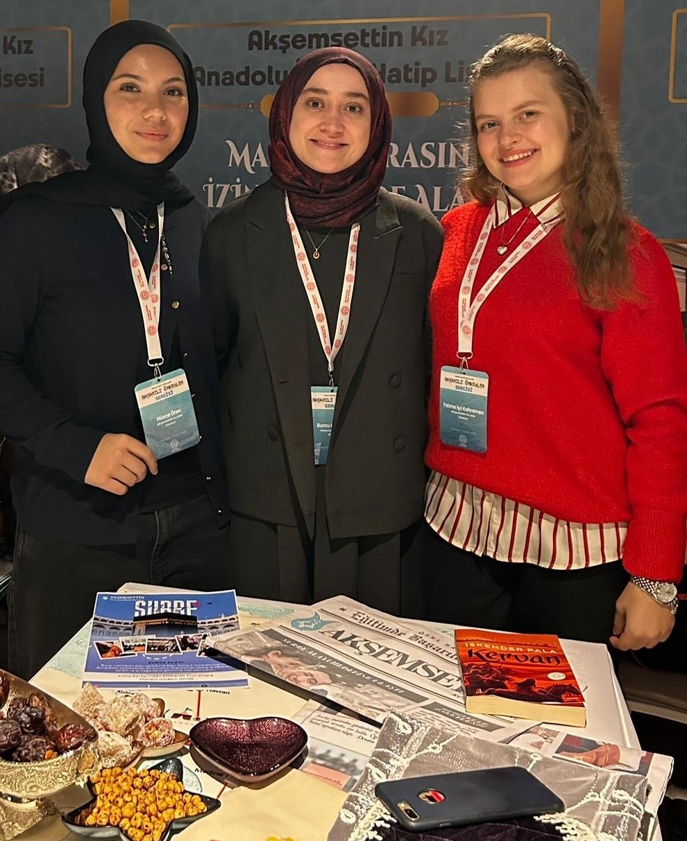 "İmam Hatip Okulları Başarı &Ouml;rnekleri" sergisinde K&uuml;tahya&rsquo;ya &ccedil;ifte gurur
