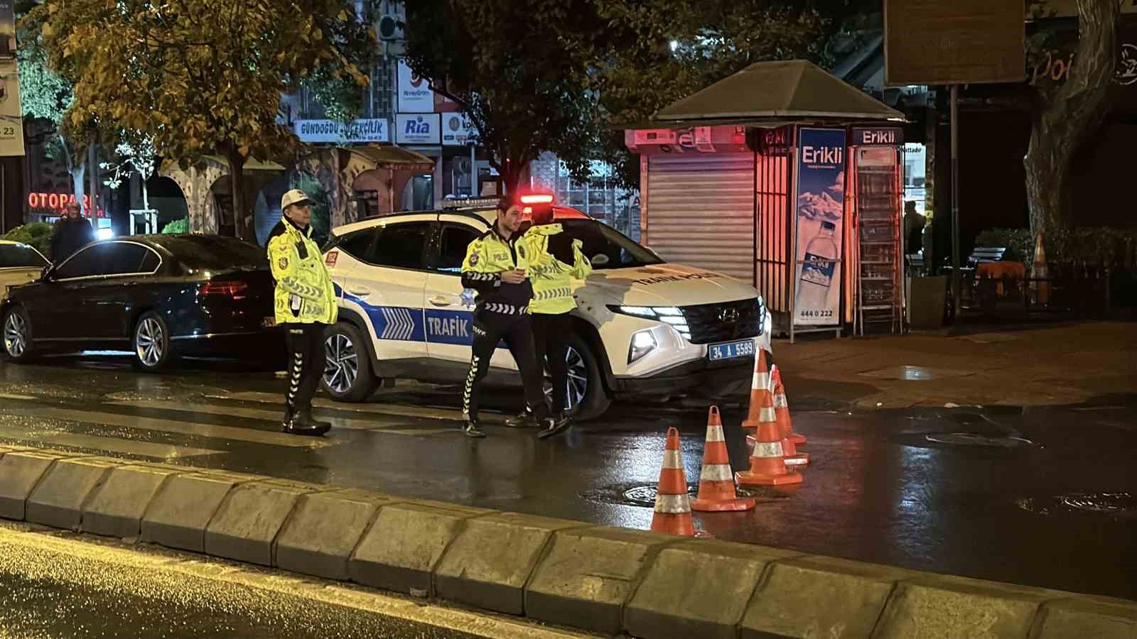 Vatan Caddesi Cumhuriyet Bayramı provaları nedeniyle trafiğe kapatıldı
