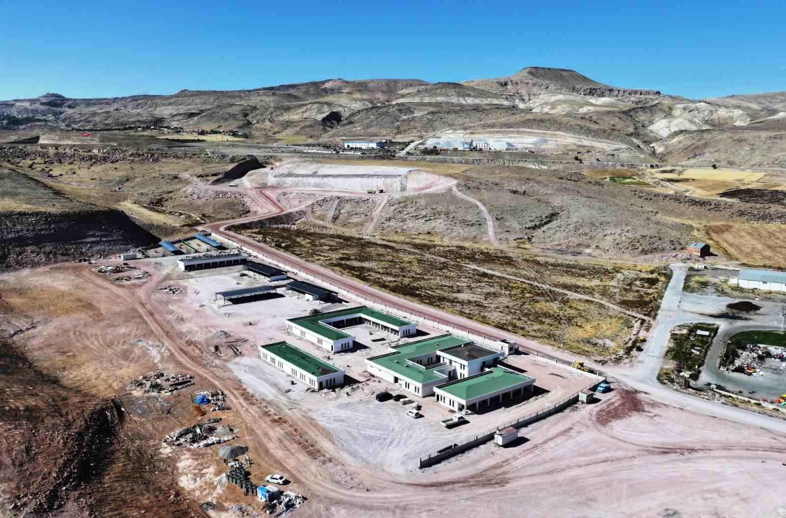 Başkan &Ccedil;olakbayrakdar: "Kayseri&rsquo;miz, konforlu ve modern hayvan bakımevi ile &ouml;nc&uuml; bir şehir oluyor"
