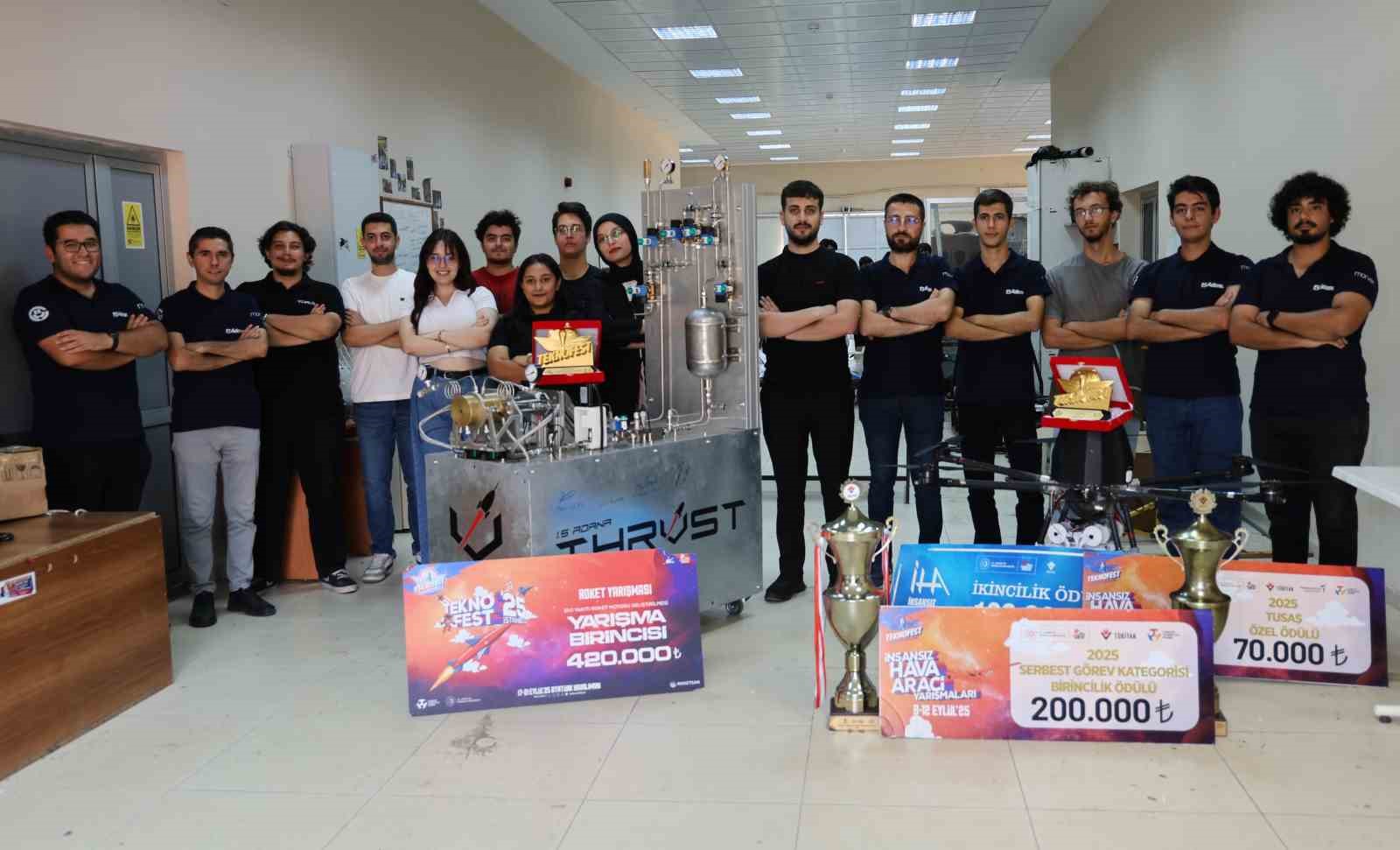 Şampiyon öğrencilerin yeni hedefi: "Uzaya çıkmak"