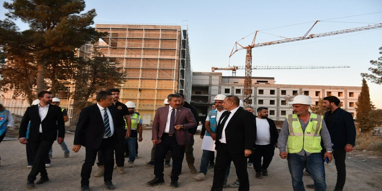 Şırnak’ta 500 yataklı bölge hastanesinin inşaatı denetlendi