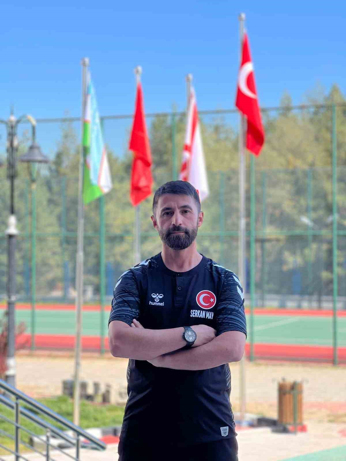 Bilecik’ten Avrupa boks arenasına tarihi görev