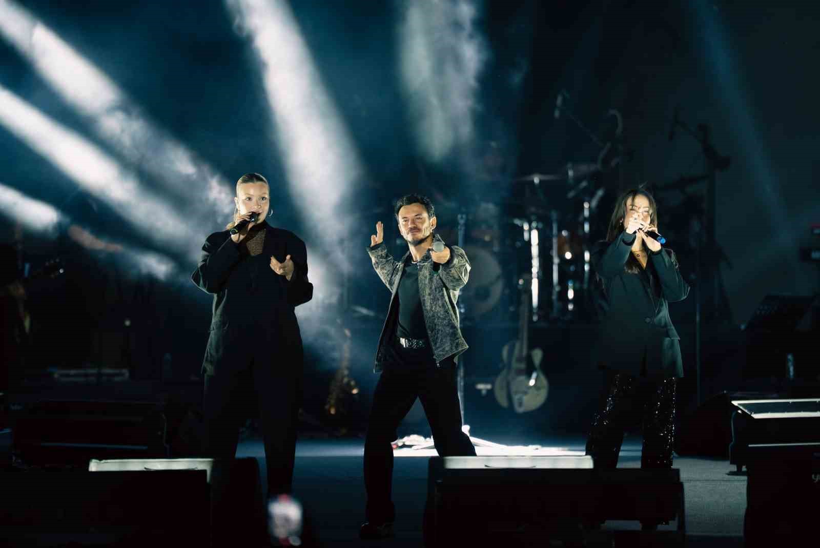 Mardin’de Buray konserine yoğun ilgi