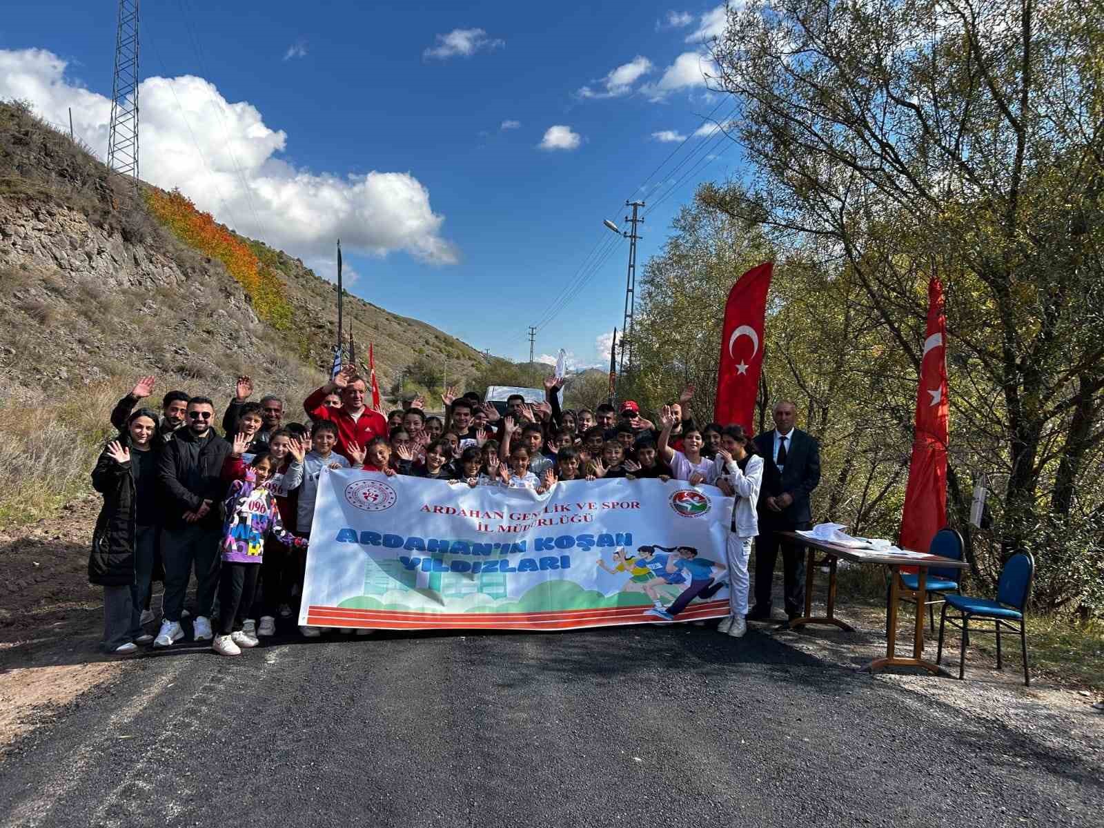 Ardahan’ın koşan yıldızları Posof’ta parladı