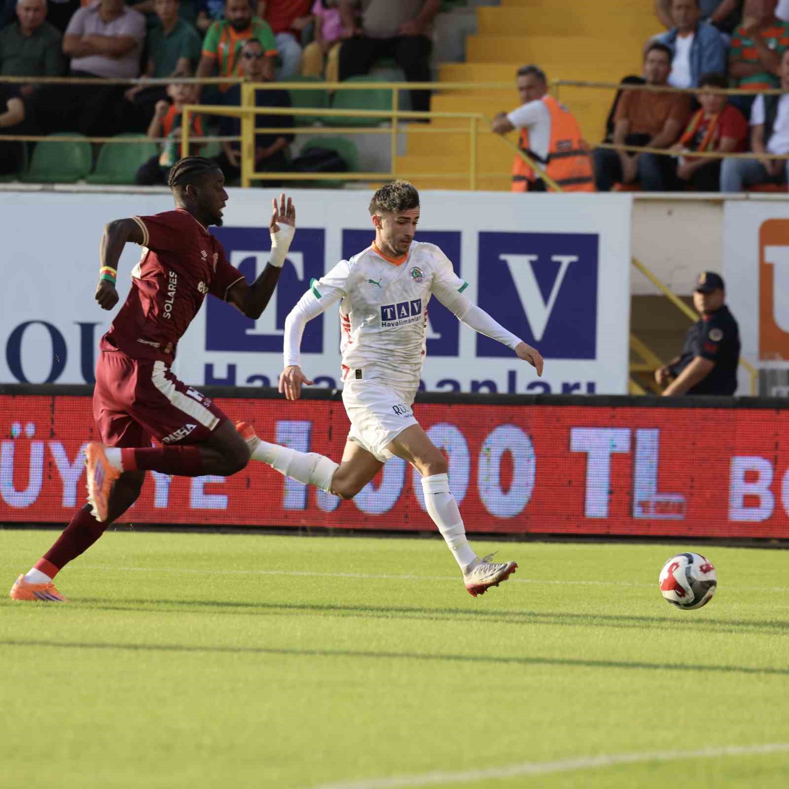 Trendyol Süper Lig: Alanyaspor: 1 - Göztepe: 0 (Maç sonucu)
