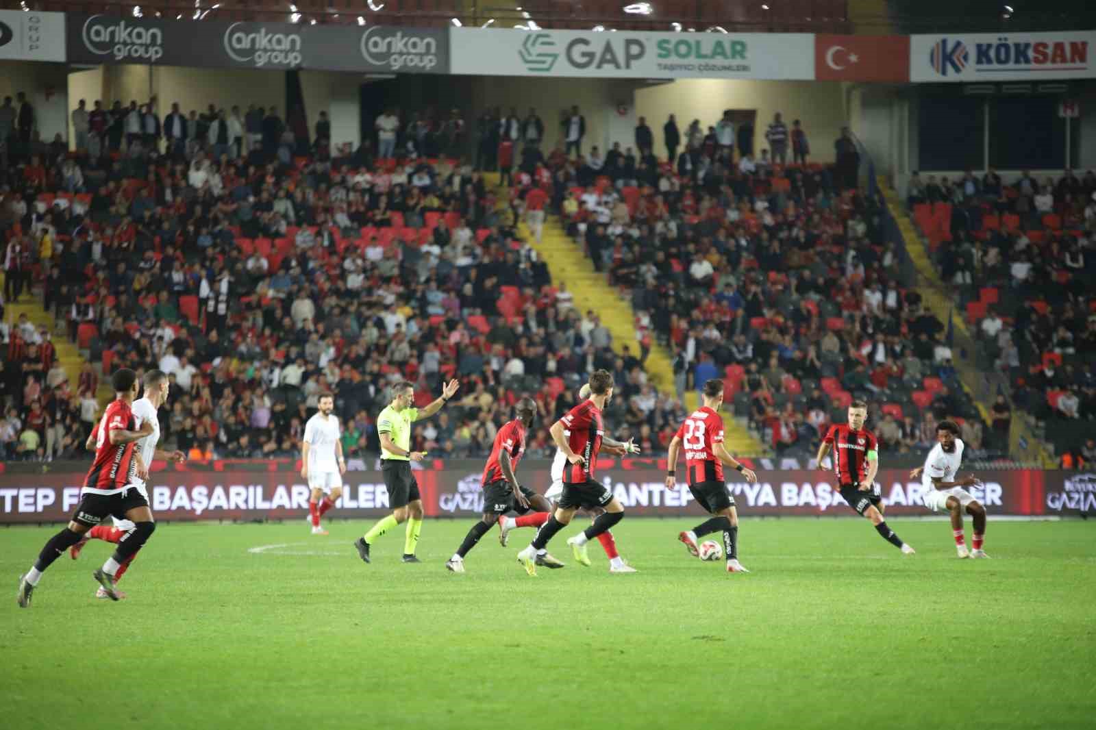 Trendyol Süper Lig: Gaziantep FK: 3 - Antalyaspor: 2 (Maç sonucu)