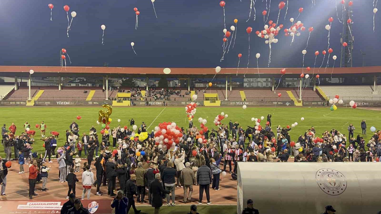 Lösemiyi atlatan 11 yaşındaki Gencay için gökyüzüne balonlar bırakıldı